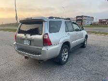 2006 Toyota 4Runner V8 Limited one owner - Photo 4