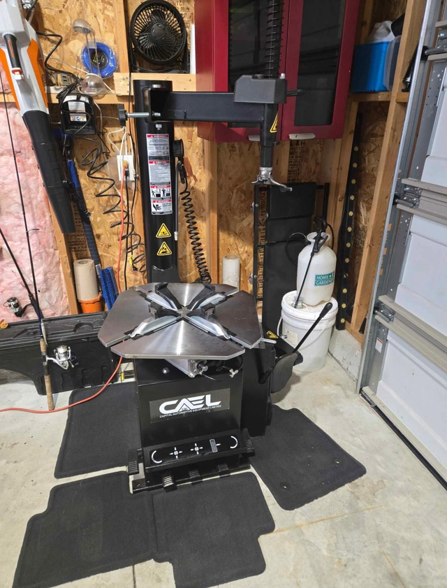 -Combo Deal! New CAEL Tire machine  Wheel balancer –Certified &W