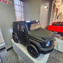 XL Luxury Mercedes SUVs, Rubber Tires, MP4 Touchscreen, Two Kids - Photo 2