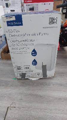 Dehumidifier - Insignia NS-DH50WH1 with Pump - 50-Pint - White