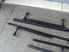 STUDENTS King Size Bed Frame CALLS ONLY Ad posted by relatives - Photo 3