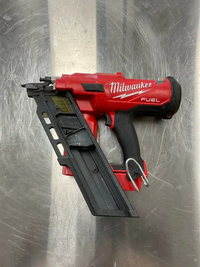 Milwaukee fuel nailer