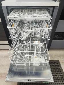 Miele Dishwasher $850 refurbished - Photo 2