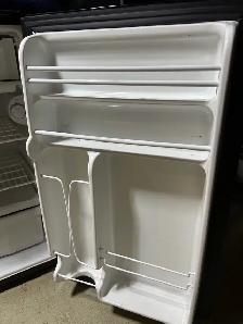 Bar Fridge - Photo 2
