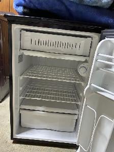 Bar Fridge - Photo 3