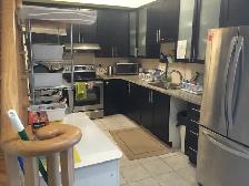 room for rent near York University - Photo 4