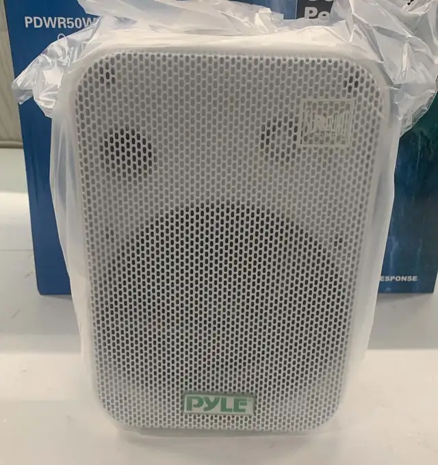Dual Pyle PDWR50W Dual 6.5' Waterproof Outdoor Speaker System -
