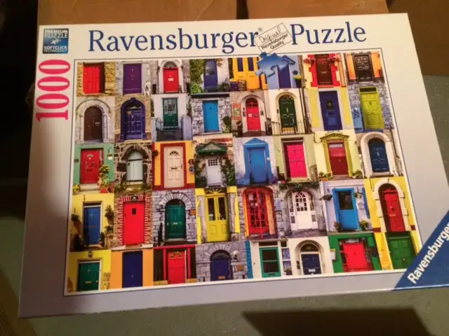 PUZZLES - RAVENSBURG 1000 Piece