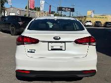2018 KIA FORTE LX  - HEATED SEATS - BACK-UP CAM - BUCKET SEATS - Photo 4