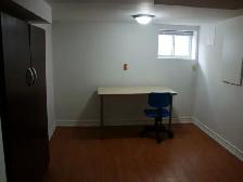 One basement room available for rent in a house near UTSC - Photo 3
