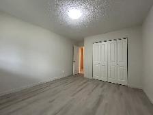 Two Bedroom in Westpark! Close to the Polytechnic! - Photo 8