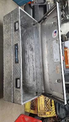 LUND 9447 Truck Bed ToolBox - Photo 2