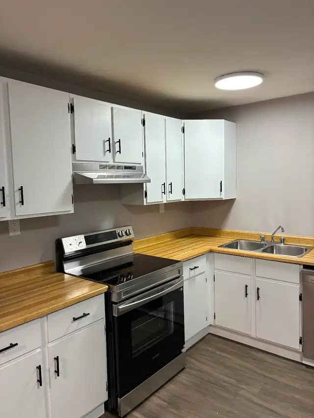 3bed 2bath townhouse for $1700. Special incentives included