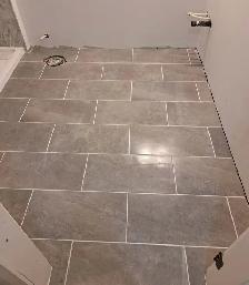 TILE/VINYL PLANK INSTALLER