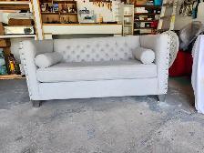 Very clean couch.