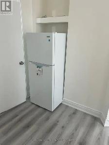 BRAND NEW 1-BEDROOM APARTMENT IN THE FALLS. ENSUITE LAUNDRY - Photo 4
