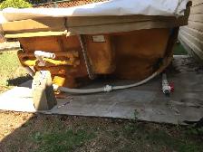 Hot tub, cold, FREE - Photo 2