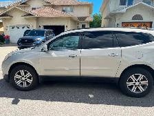 2017 Chevrolet Traverse LT - SUV - 8 Passenger - 173, 000KM - Photo 2