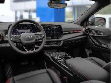2027 Chevrolet Equinox RS - Photo 11