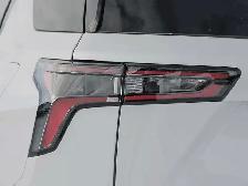 2027 Chevrolet Equinox ACTIV - Photo 10