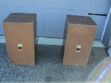 HITACHI SPEAKERS Pretty LOUD!  50 WATTS WOOFER MIDRANGE TWEETER - Photo 2