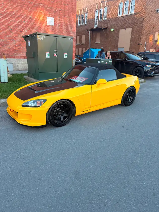 Honda S2000 2001 VGA.