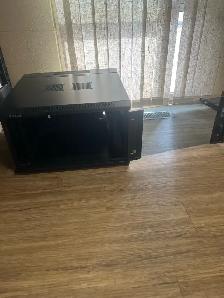 Toten 6U Mountable Server Rack - Photo 4