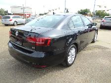 2017 Volkswagen Jetta Sedan 1.4 TSi Auto Wolfsburg Edition | R C - Photo 3