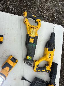 Contractor tool and equipment dispersal sale - Photo 5