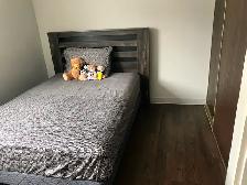 Subletting 2 bedroom apartment and selling some furniture - Photo 3