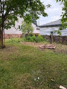 Interlock - Flagstone - Junk Removal - Retaining Wall - Photo 4