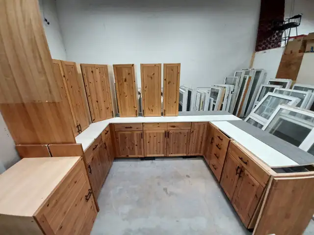Kitchen Cabinet Set- Knotty Pine