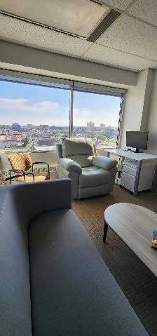 2 Furnished Office Spaces Across CHINOOK Mall - Photo 8