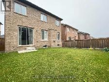 4-Bedroom Detached Home for Sale in Newmarket | 2-Car Garage - Photo 10