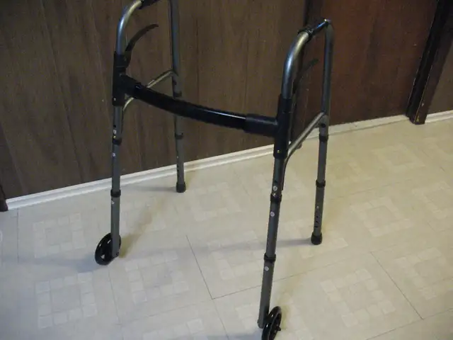 Adjustable Aluminum Walker with 2 Front Wheels, BRAND NEW