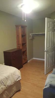 Room for rent $875.00 per month, per room. - Photo 2