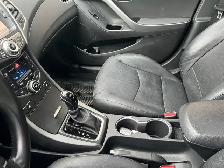 2016 Hyundai Elantra Limited, Extra Clean Leather , Nav - Photo 9