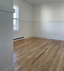 5 1/2 sur 2 étages dans un triplex ! Rare et 1 mois gratuit! - Photo 7