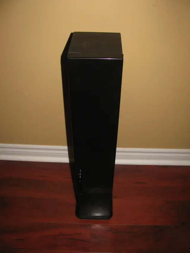 Case Logic Floor CD Storage Tower with Door
