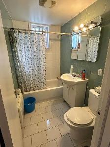 Room for Rent – Women Only – Near Plamondon Metro – $600 - Photo 8