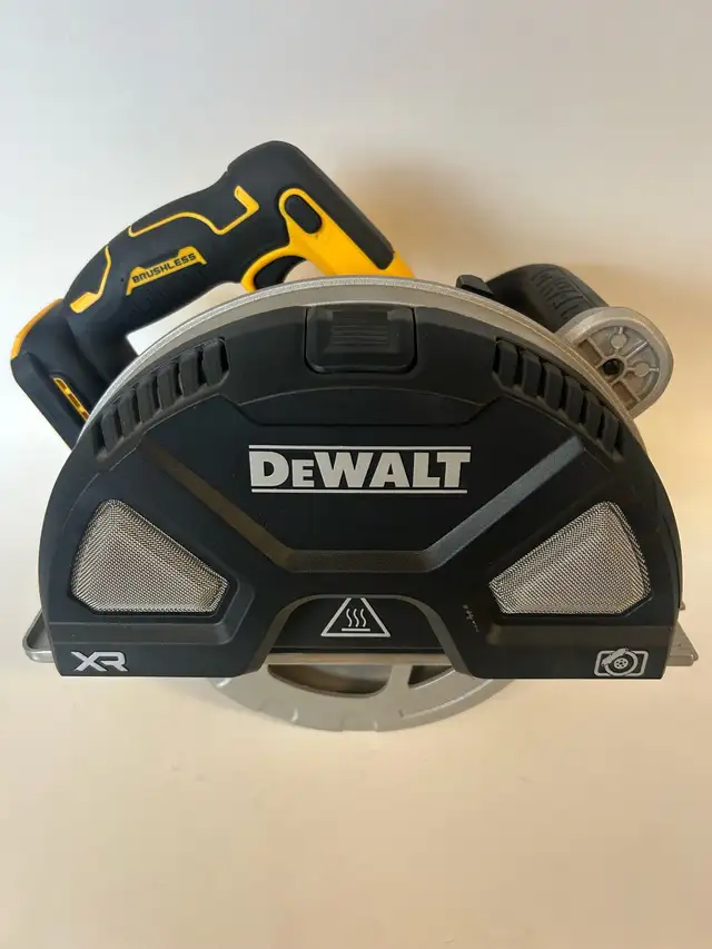 DEWALT DCS383 7 1/4 inch Metal Cutting Saw (33070248)