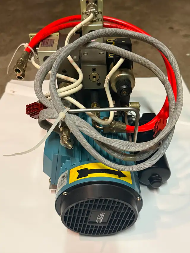 NEW ABB Parker Hydraulic Power Pack w Schneider Servo Valve