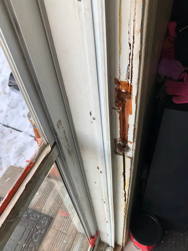 cracked door frames- 'selling', Free estimate.fixed we do or