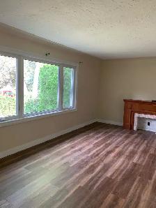 3  1 Bd 2 Bath Bungalow in Sherbrooke - Photo 2
