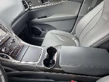 2019 Lincoln Nautilus Reserve AWD Nav / Sunroof / LTH / Rear Ca - Photo 23