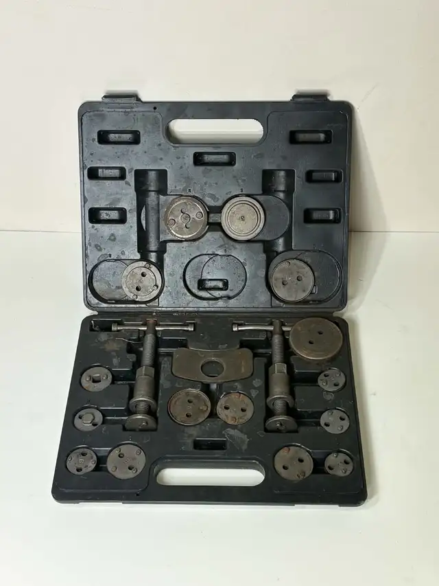 Pro.Point 18 pc Master Brake Caliper Tool Set