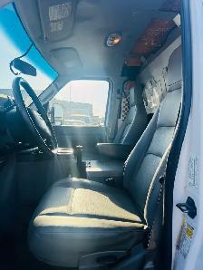 2013 Ford Econoline E-350 RSC, 5.4L, 8 Cylinder, Commercial Carg - Photo 17