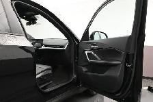 2025 BMW X1 XDRIVE AWD | LEATHER | HEATED SEATS | SUNROOF | APPL - Photo 32