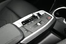 2025 BMW X1 XDRIVE AWD | LEATHER | HEATED SEATS | SUNROOF | APPL - Photo 34