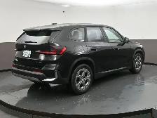 2025 BMW X1 XDRIVE AWD | LEATHER | HEATED SEATS | SUNROOF | APPL - Photo 38